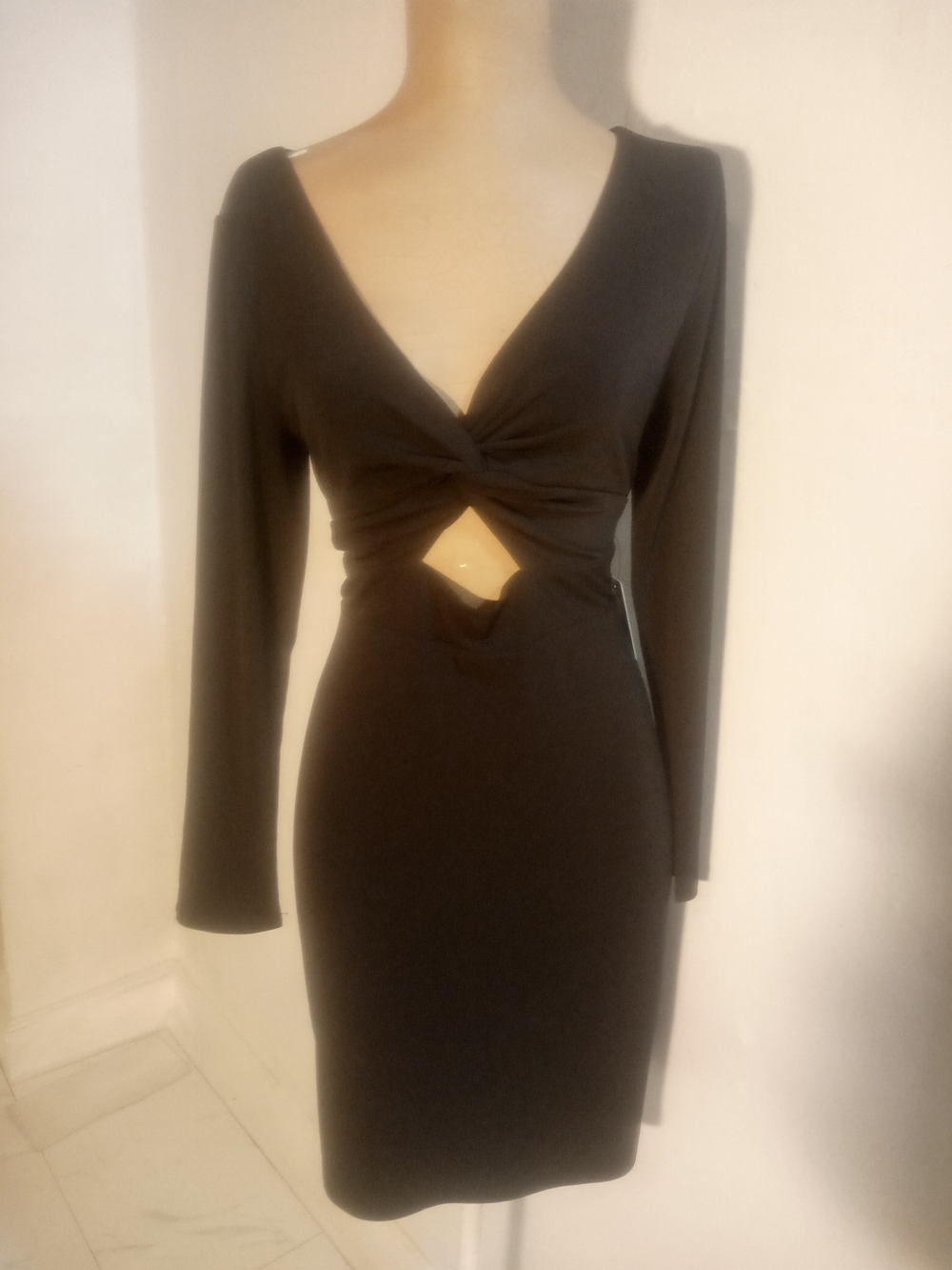 Sleek Black Twist-Front Cutout Dress